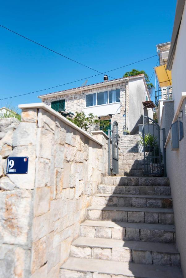 Apartman NONO Splitska Bagian luar foto