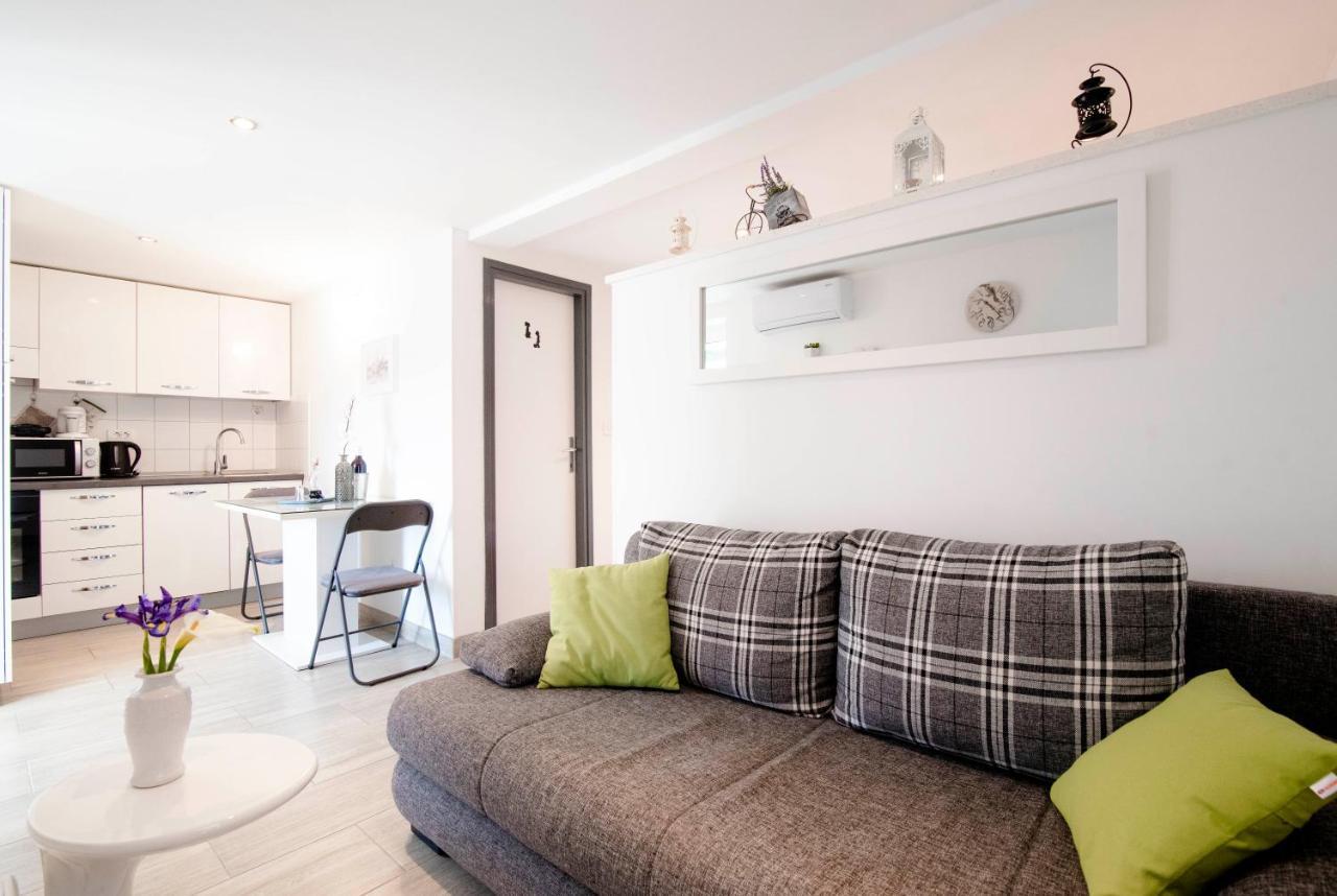 Apartman NONO Splitska Bagian luar foto