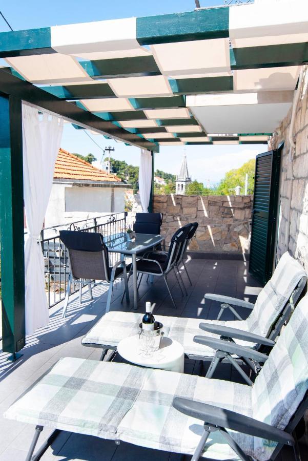 Apartman NONO Splitska Bagian luar foto