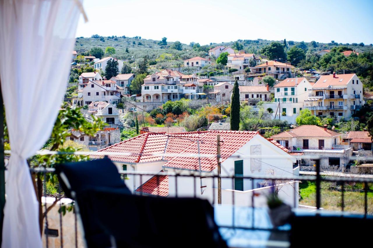 Apartman NONO Splitska Bagian luar foto